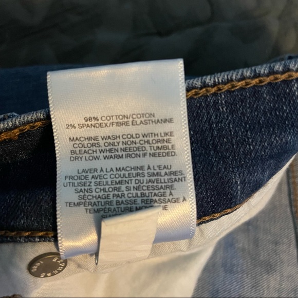 Like New Womans Express Jeans - Picture 6 of 8